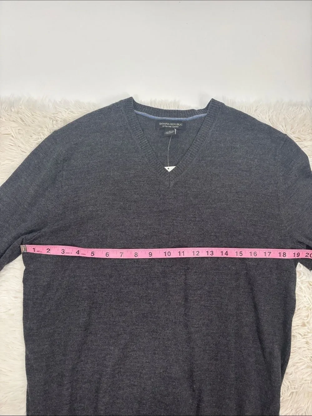 Banana Republic Merino Wool Sweater Men’s Size Medium New with Tags